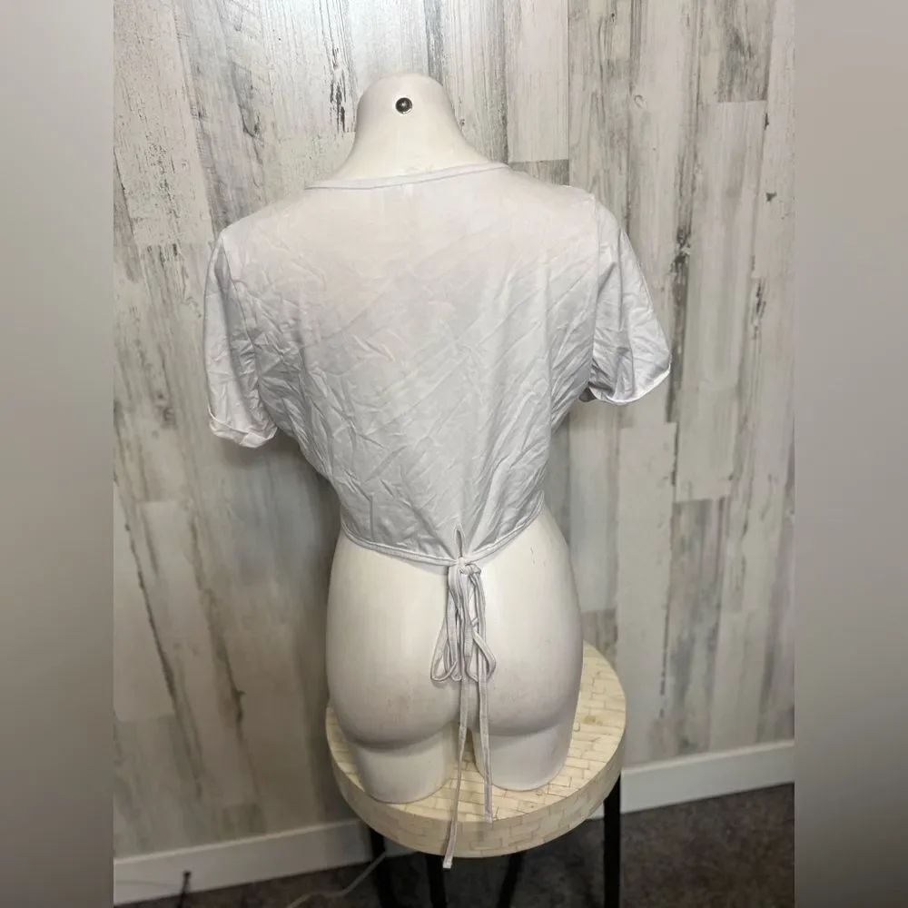 White top - Picture 4 of 5